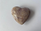 <transcy>Coeur de lépidolite</transcy>