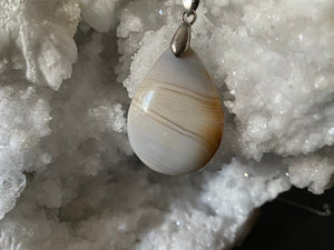 <transcy>Pendentif Agate Grise</transcy>